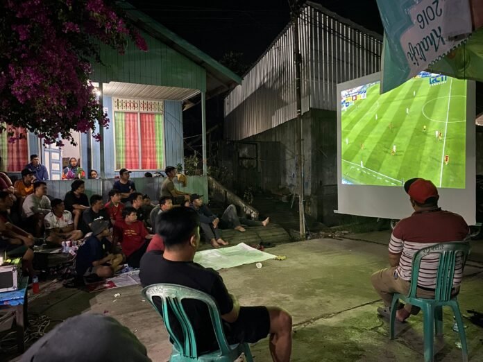 Nobar Rutin Tinggiran FC Saksikan Timnas U23 Berlaga di Semifinal AFC U-23