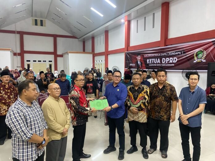 Kundapil Ketua DPRD Kukar, Junaidi Ke-5 di Gedung BPU Kecamatan Tenggarong.