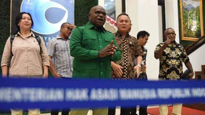 antarafoto-konferensi-pers-menteri-ham-menyikapi-aksi-unjuk-rasa-1756841984_ratio-16x9